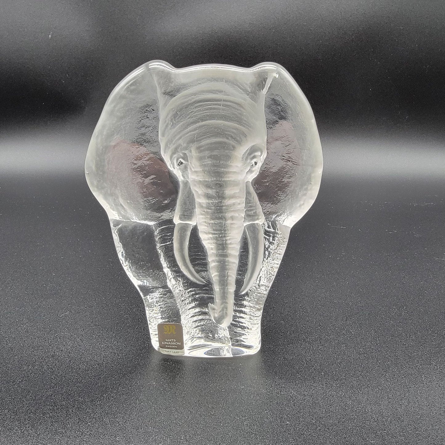 Mats Jonasson Crystal Elephant Paperweight Signed M Jonasson Sweden 0109