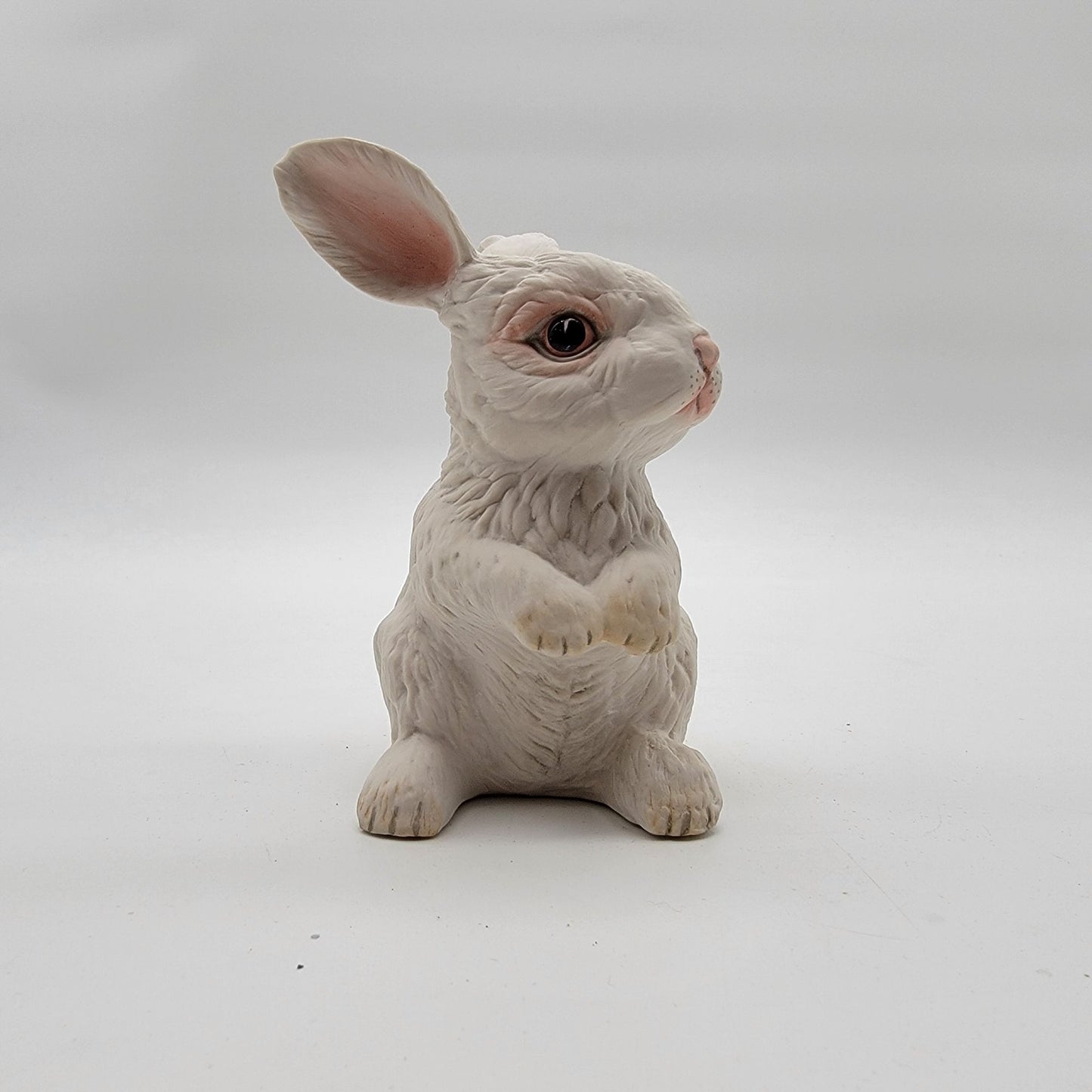 Vintage Boehm White Sitting Rabbit Fine Porcelain Figurine 400-86