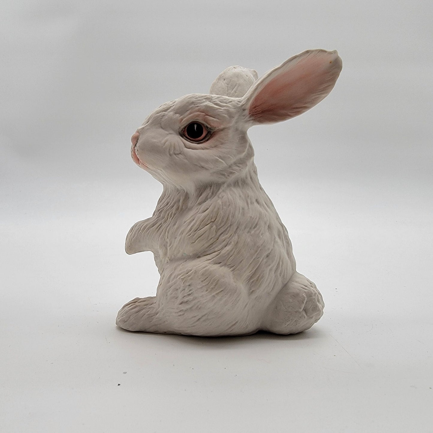 Vintage Boehm White Sitting Rabbit Fine Porcelain Figurine 400-86