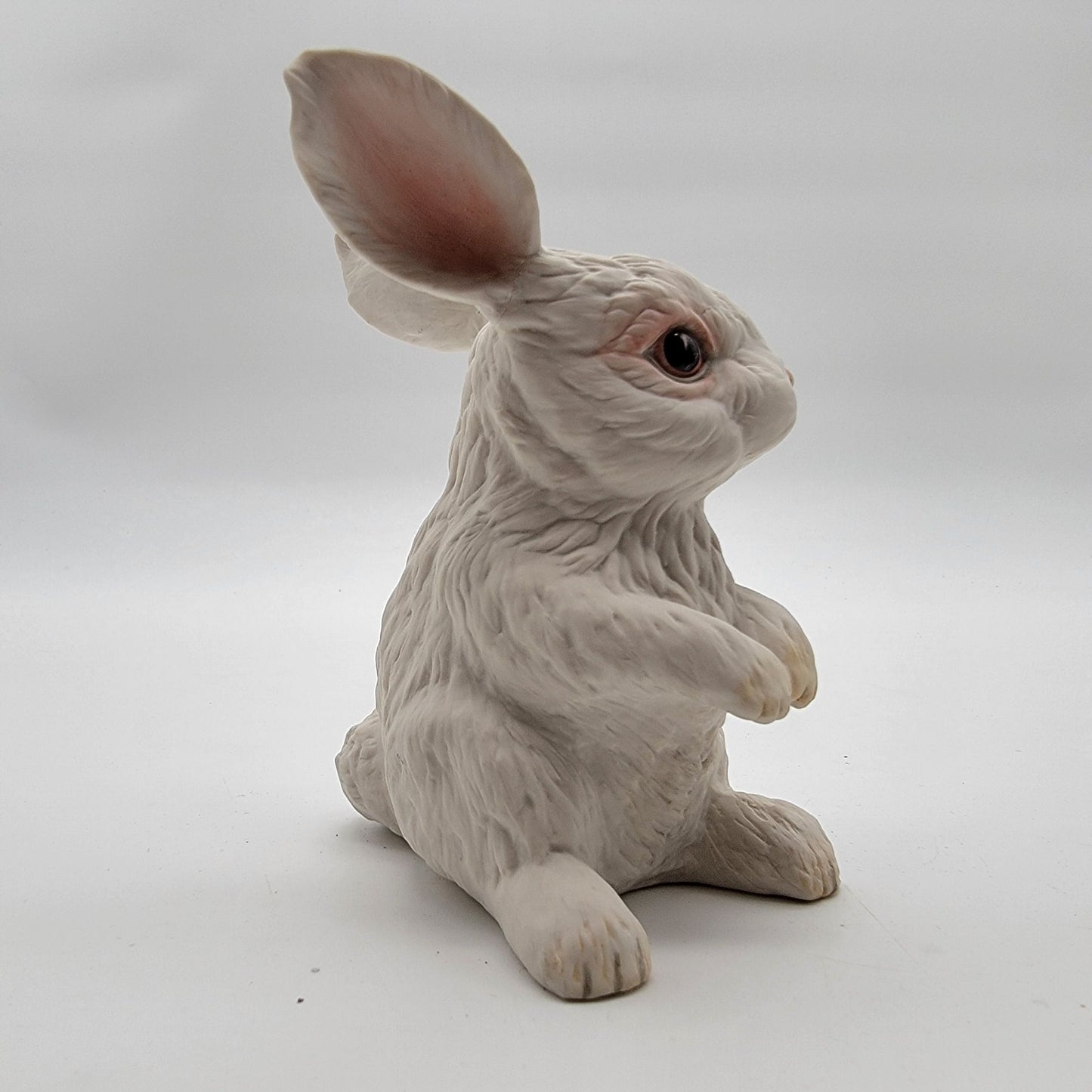Vintage Boehm White Sitting Rabbit Fine Porcelain Figurine 400-86
