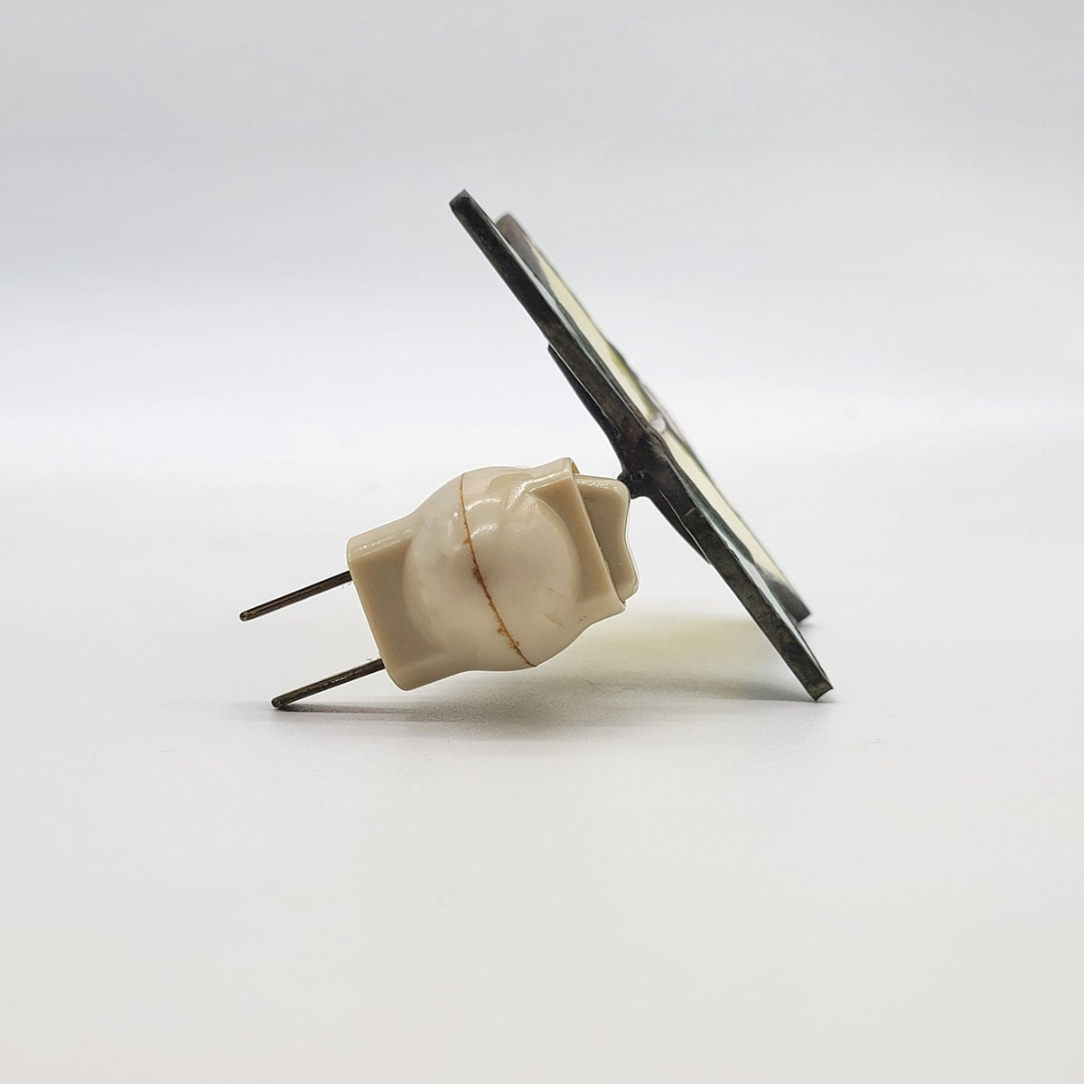 Stained Glass Tulip Plug-In Night Light Yellow & Green
