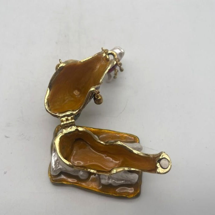 Vintage Sitting Camel Enamel & Jewel Trinket Box