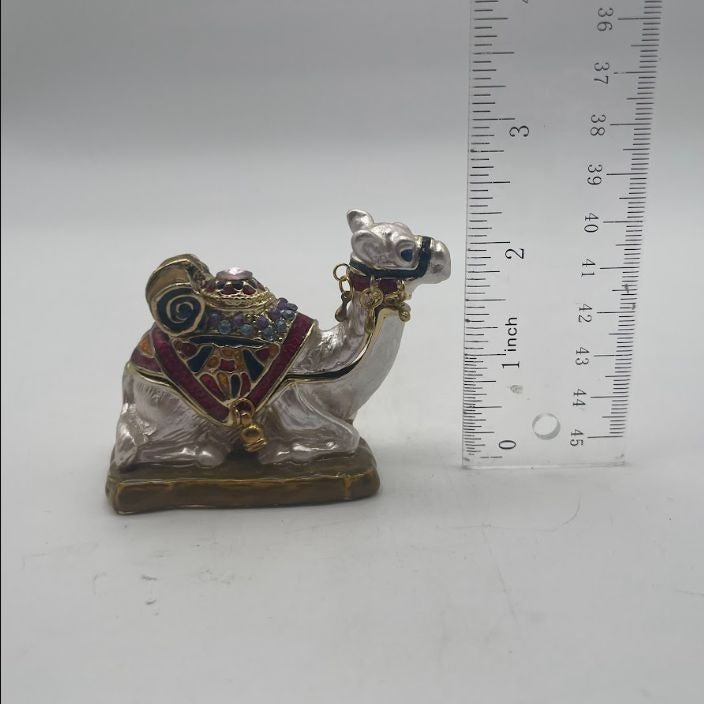 Vintage Sitting Camel Enamel & Jewel Trinket Box