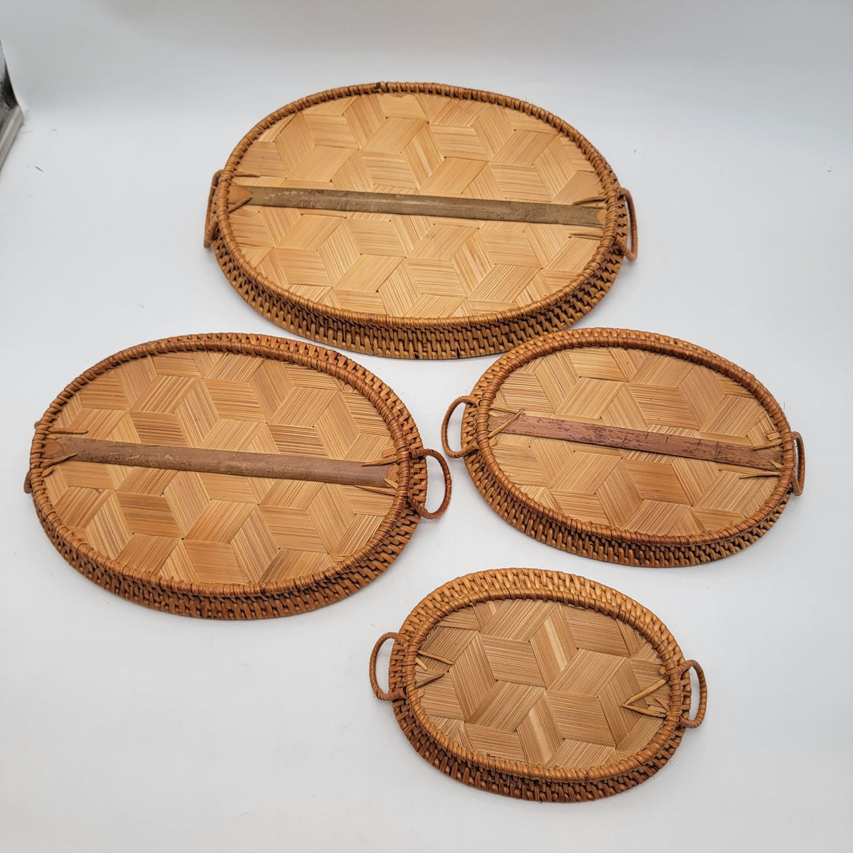 Set Of 4 Oval Rattan Serving Trays With Handles - Natural Woven Decorative Platters