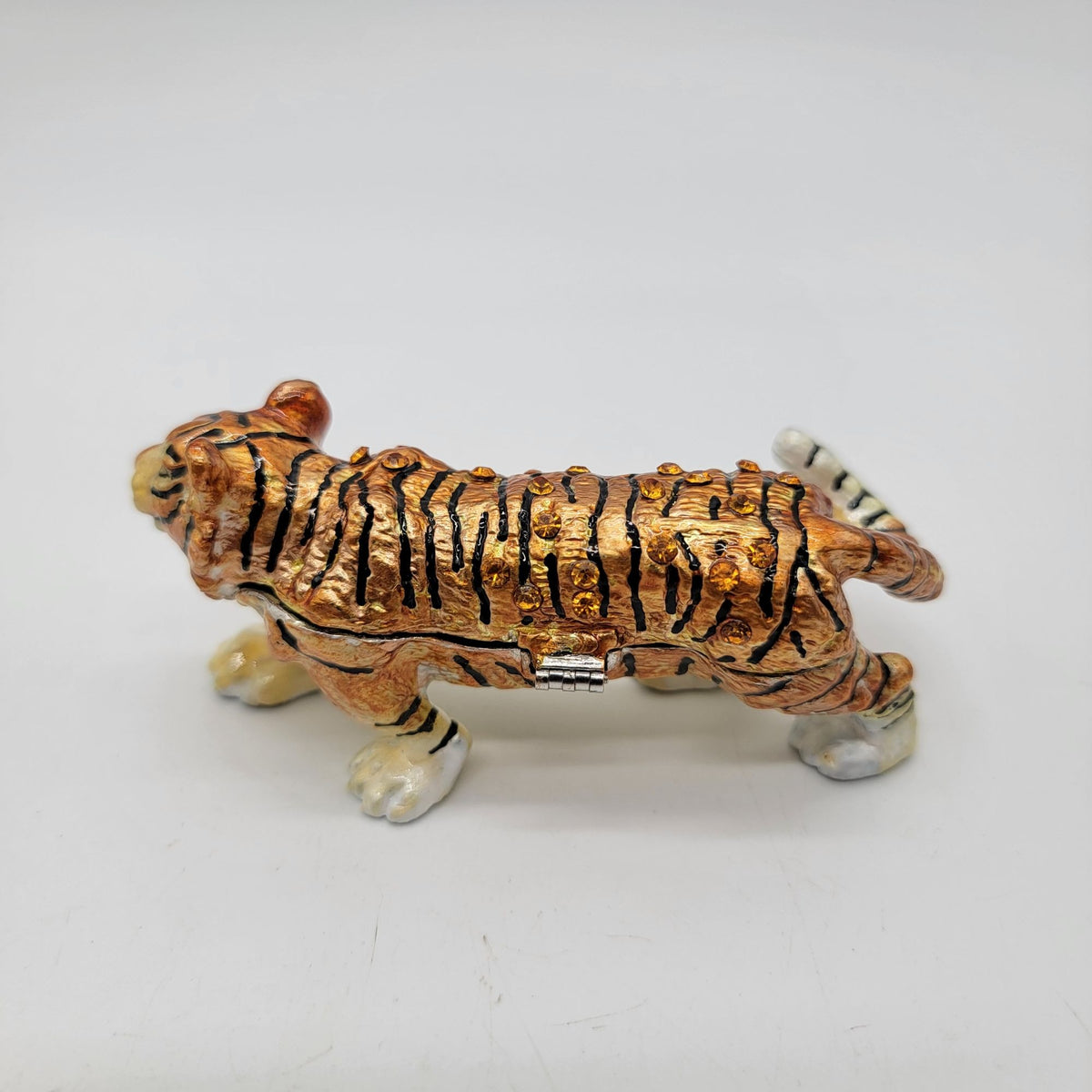 Object DArt Year Of The Tiger Hinged Trinket Box No.226