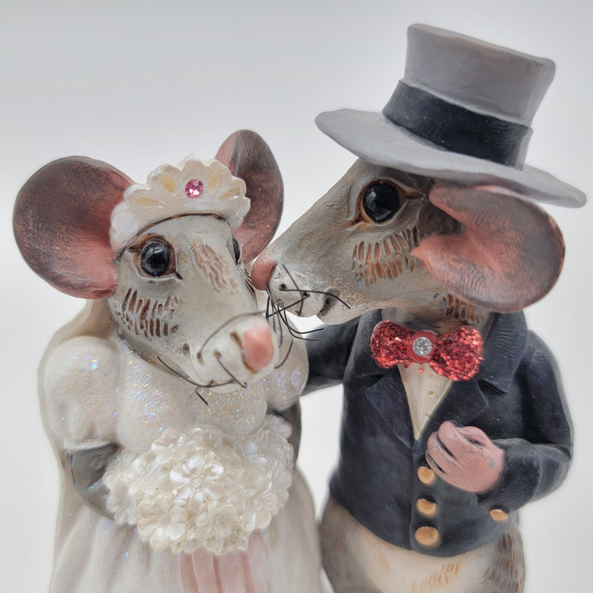 Adorable Bride & Groom Mice Couple Figurine Cake Topper