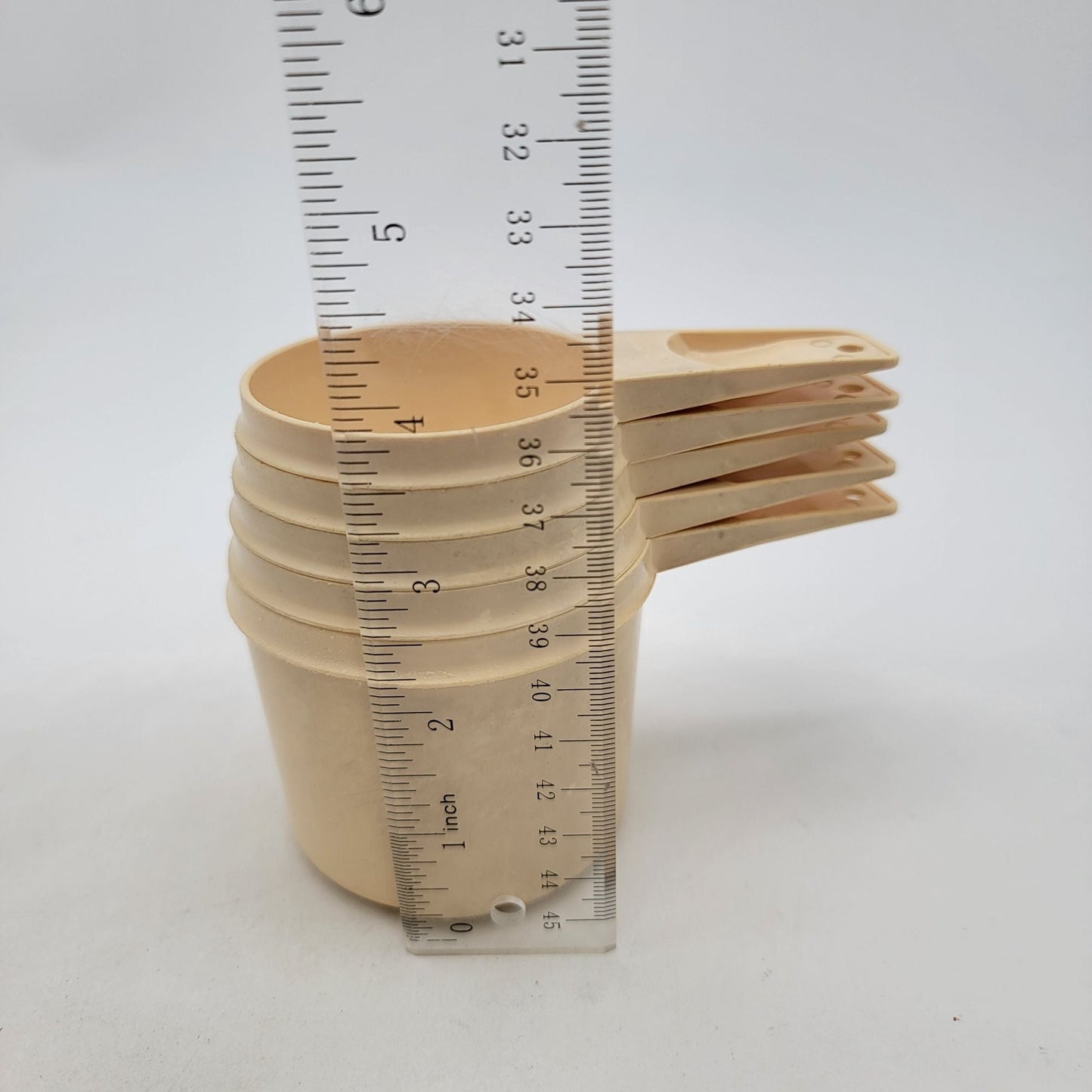 Vintage Tupperware Off White Measuring Cups Set Of 5