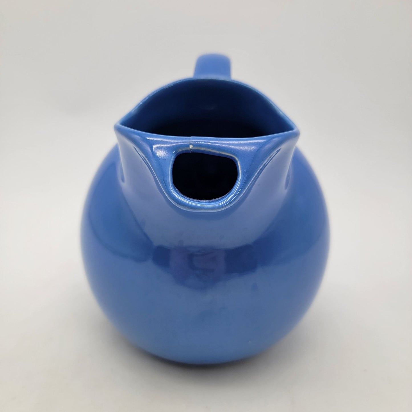 1950s MCM Homer Laughlin Harlequin Delph Blue Round Ball Jug Pitcher With Ice Lip