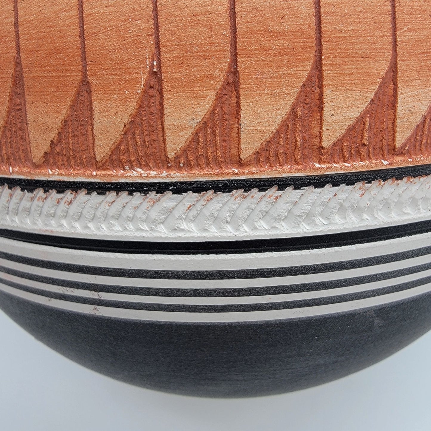 Vintage Navajo Huskeniene Sgraffito Etched Pottery Vase Petroglyph Design