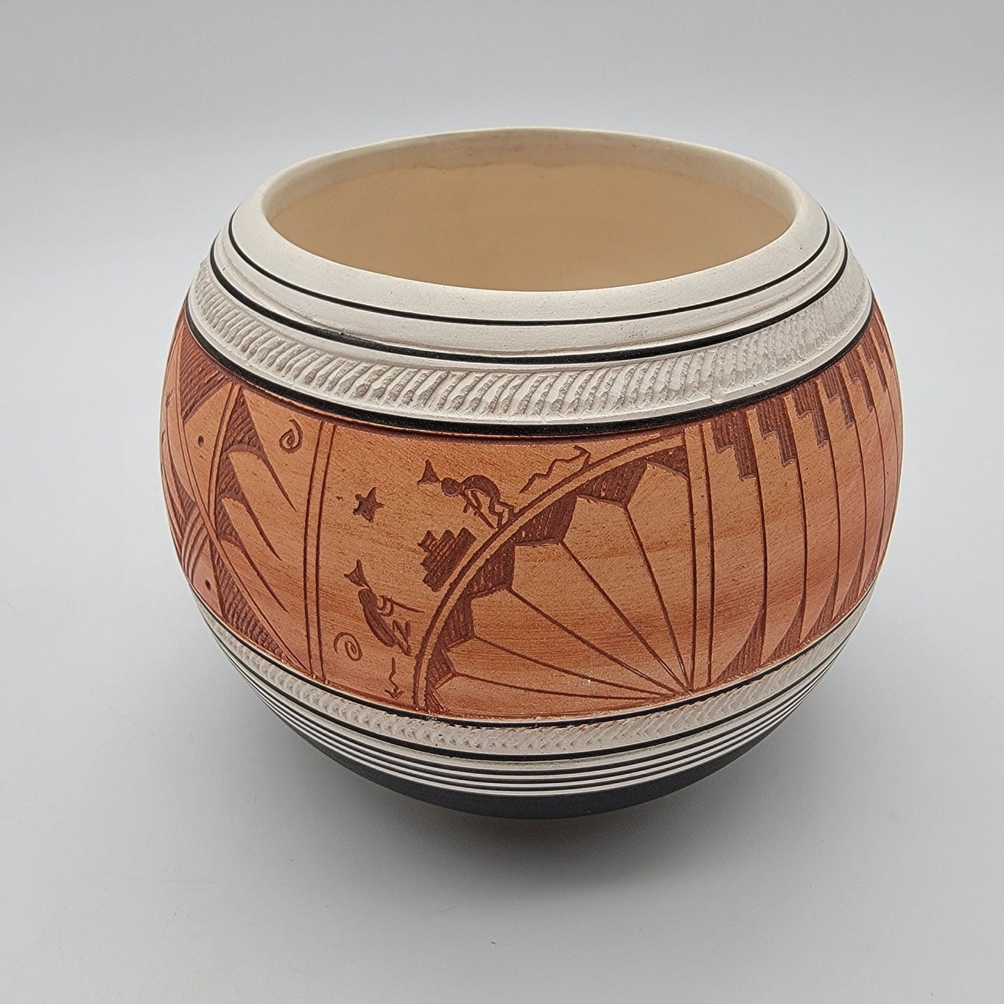 Vintage Navajo Huskeniene Sgraffito Etched Pottery Vase Petroglyph Design