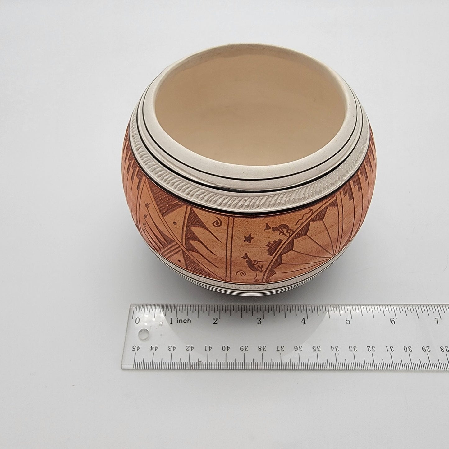 Vintage Navajo Huskeniene Sgraffito Etched Pottery Vase Petroglyph Design