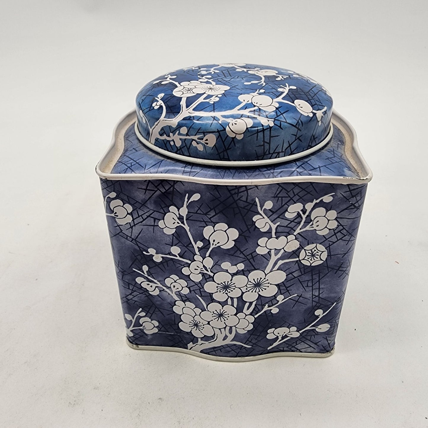 Vintage Daher England Tin Tea Box With Lid Blue & White Blossom Square