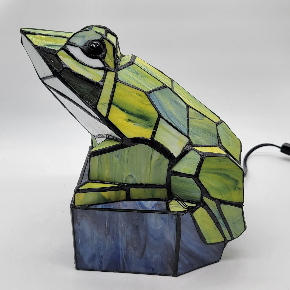 Large Tiffany Style Stained Glass Frog Accent Lamp