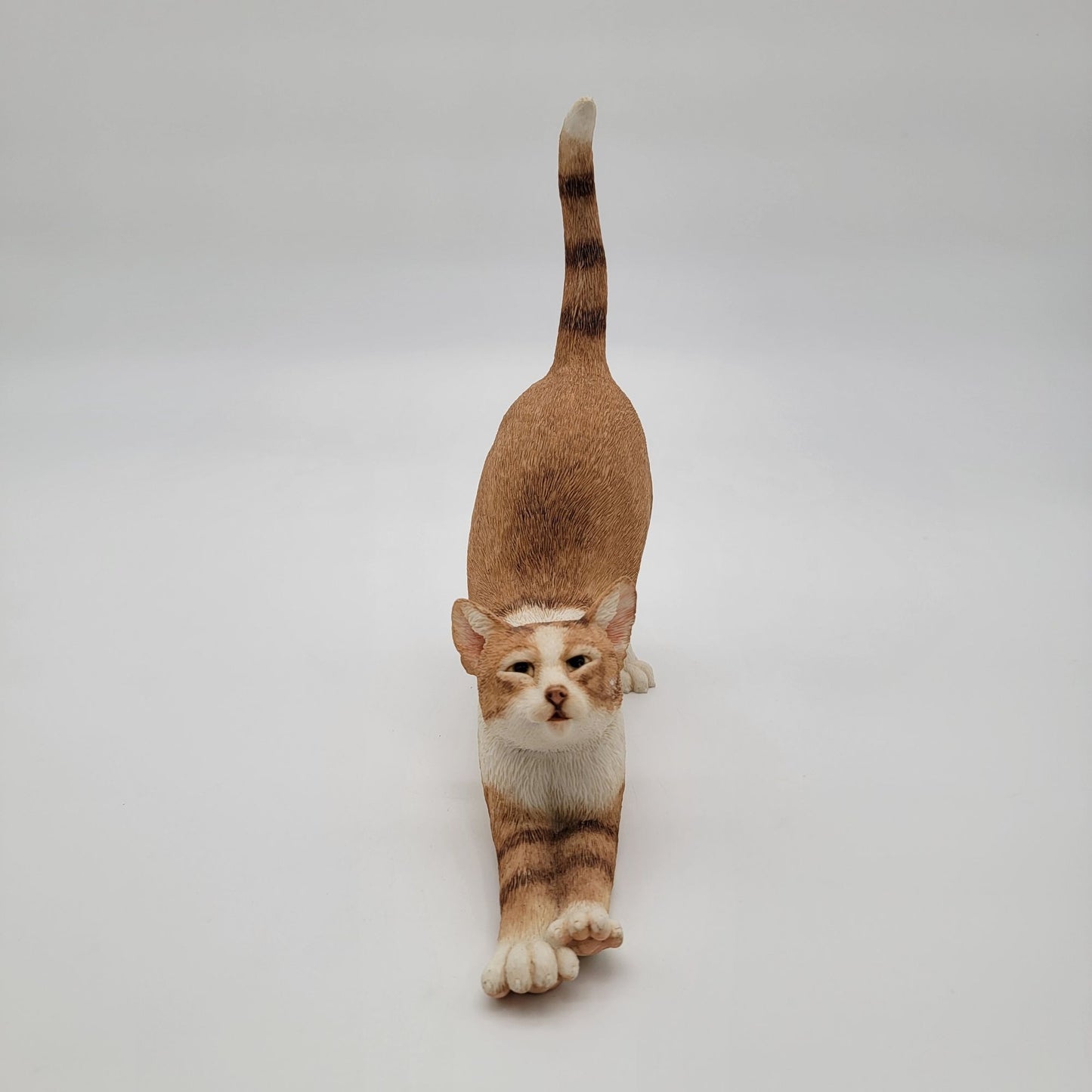 Sherratt & Simpson Medium Stretching Tabby & White Cat Figurine