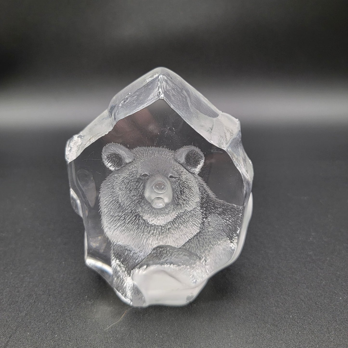 Mats Jonasson Crystal Grizzly Bear Paperweight Signed MJ Sweden 3795