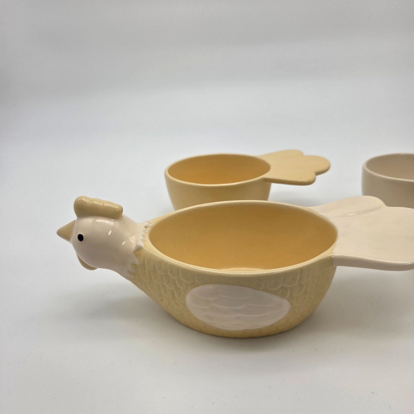 Vintage Chicken Measuring Cups Set of 4  THT Designs 2005