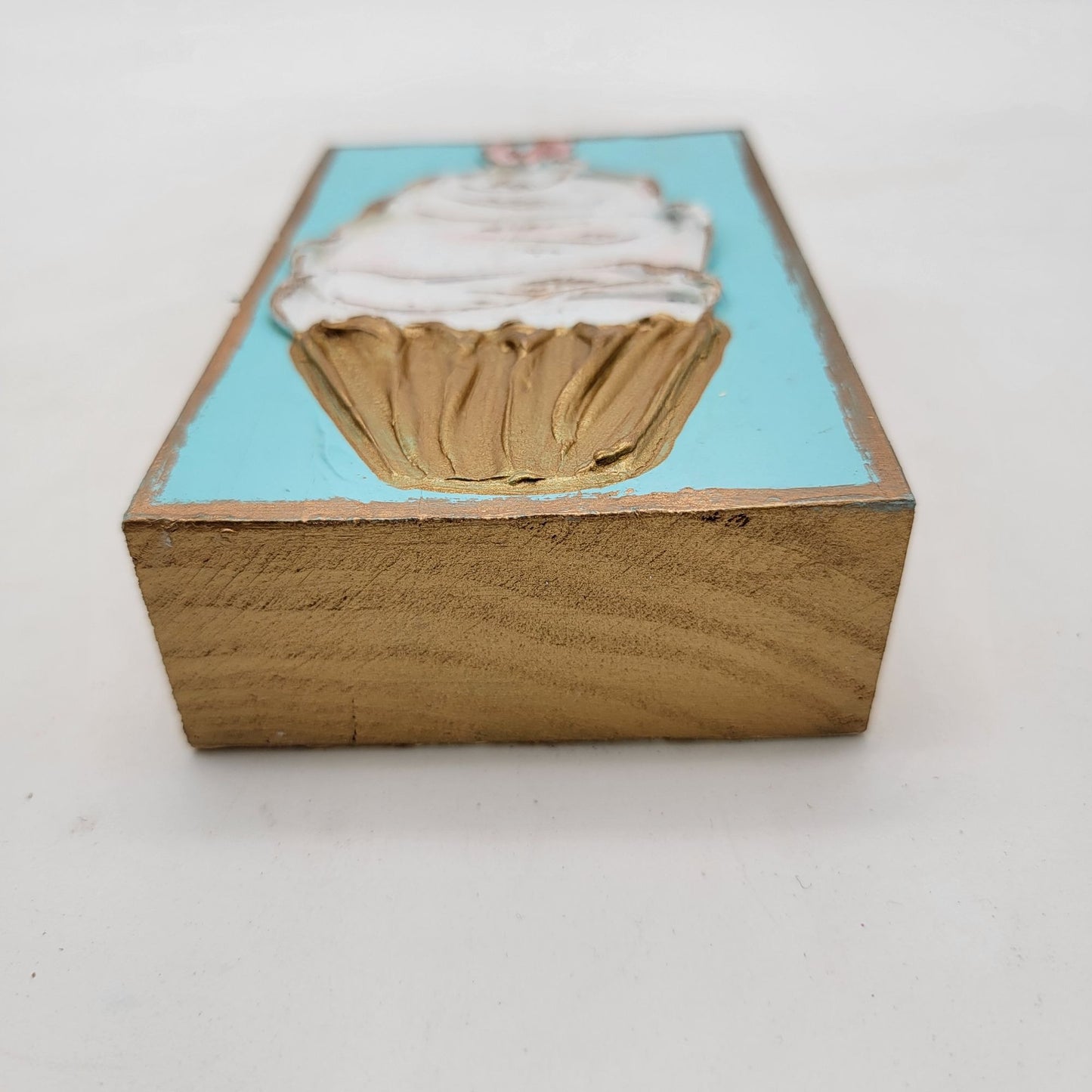 Coddiwomple Handcrafted Wood Cupcake Block Art With Heart Accent