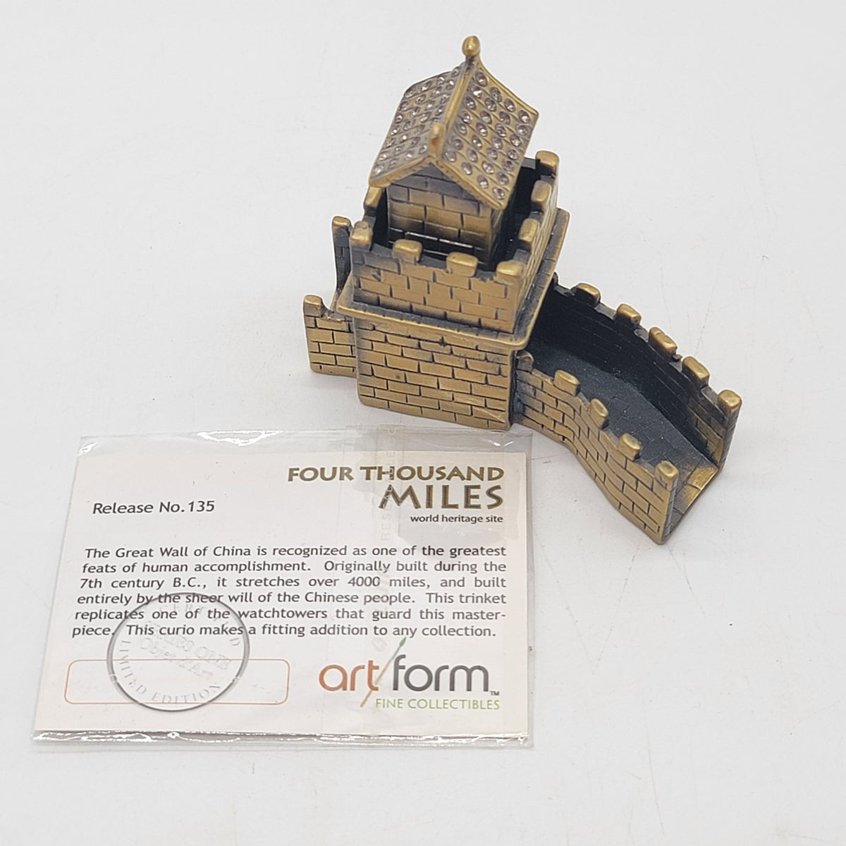 Objet d'art Four Thousand Miles Great Wall of China Trinket Box No. 135