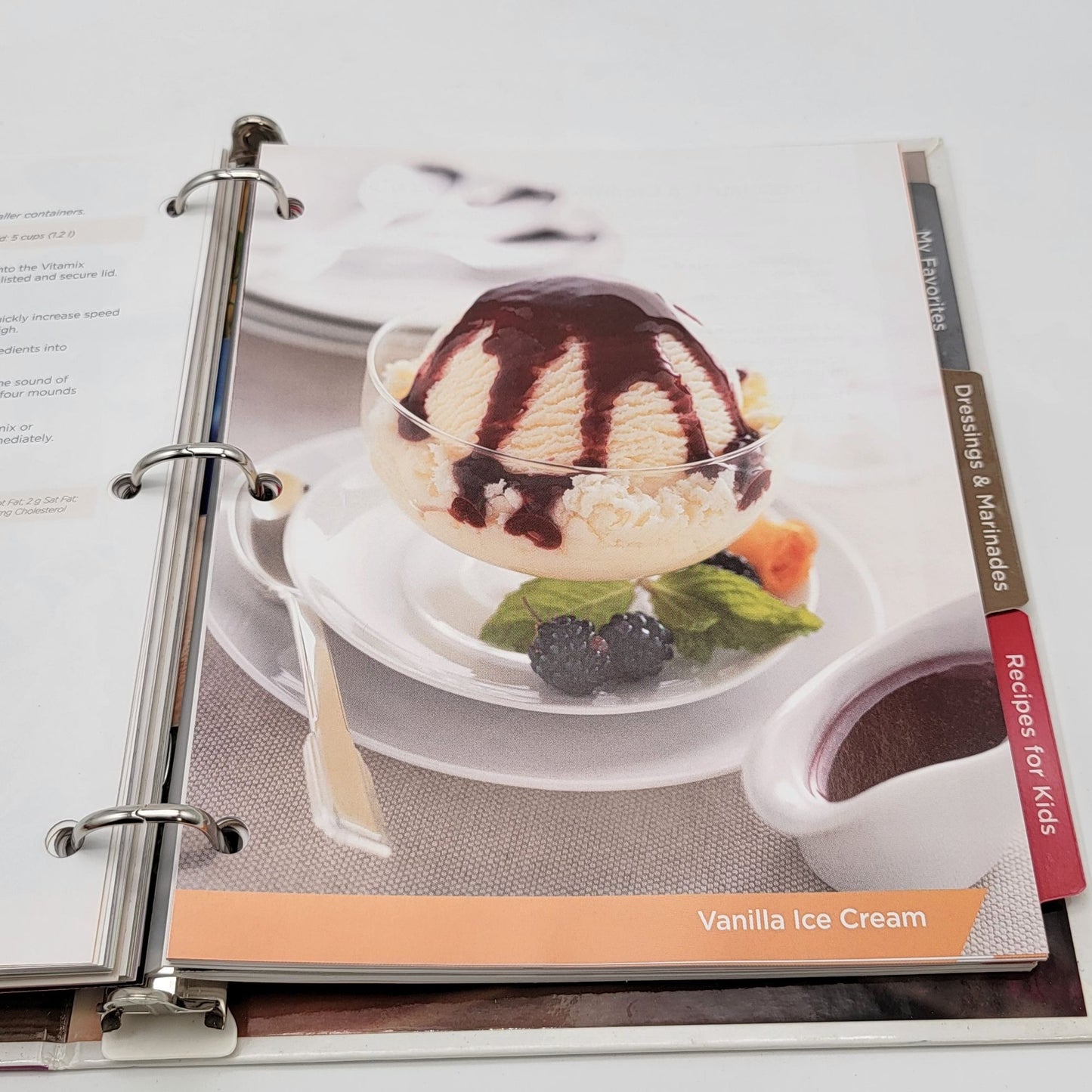 2010 Vitamix Whole Food Recipes Binder With CD & Manual