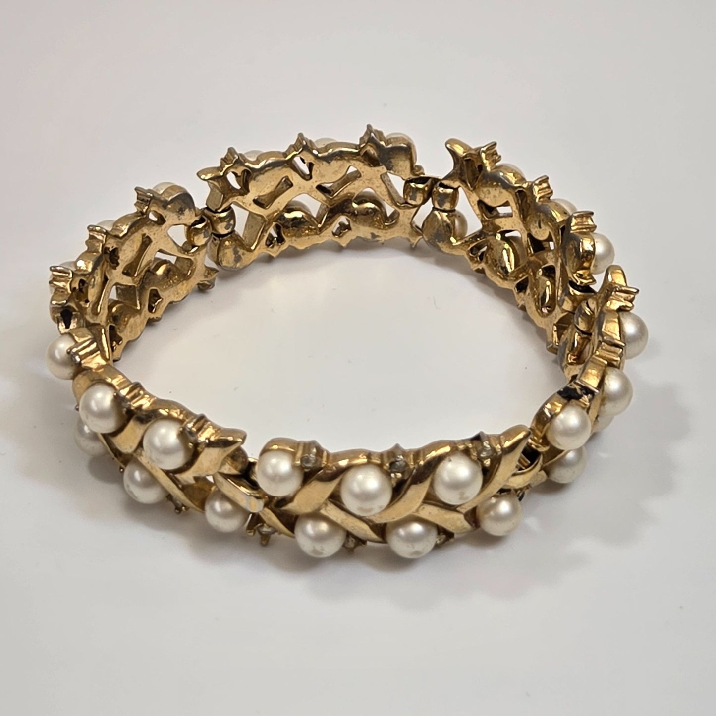 Vintage Crown Trifari Faux Pearl Rhinestone Bracelet 6.75" AS FOUND