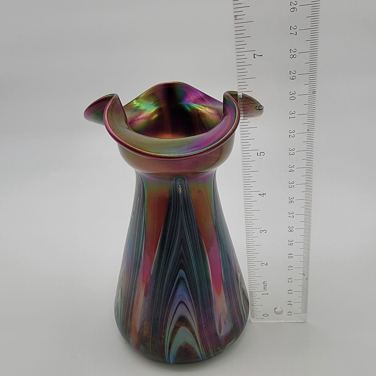 Antique Art Nouveau Josef Rindskopf Bohemian Pulled Feather Iridescent Art Glass Vase