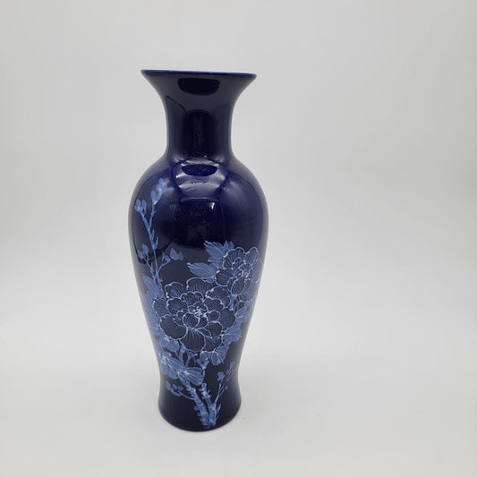 Vintage Chinoiserie Cobalt Blue Vase