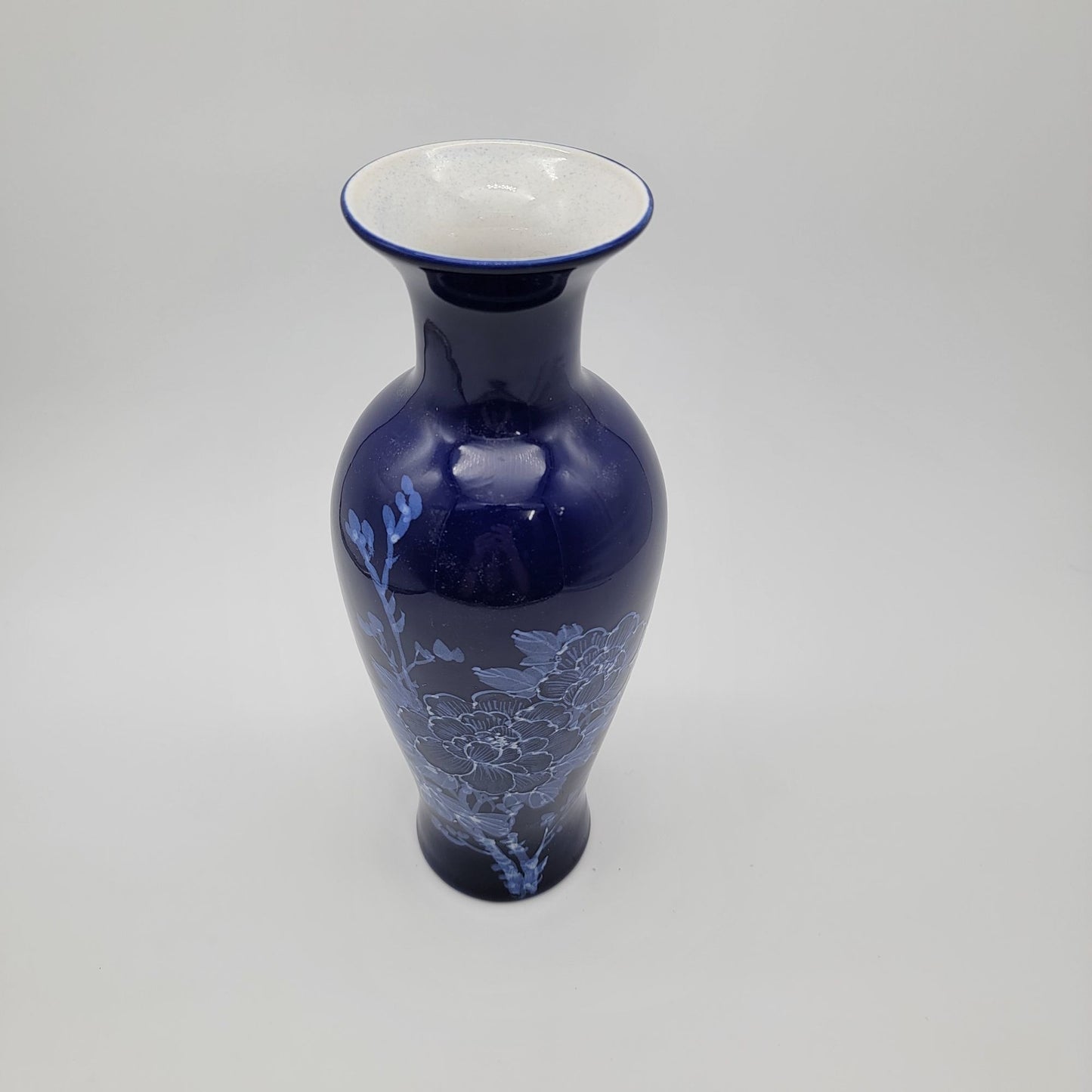 Vintage Chinoiserie Cobalt Blue Vase