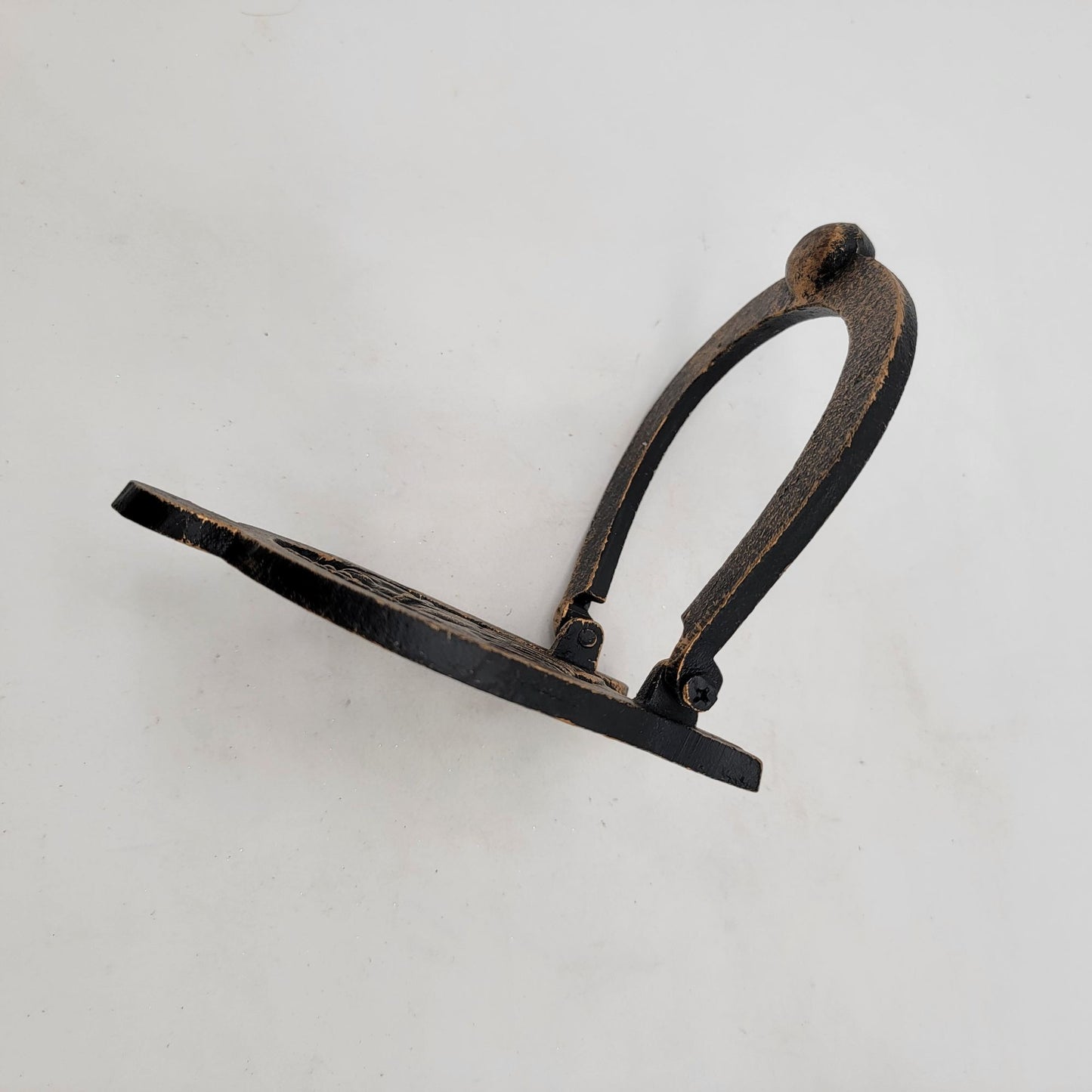 Horse Head Door Knocker With Horseshoe Design