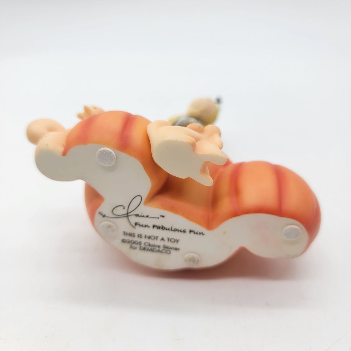 2005 Demdeco Claire Stoner Fun Fabulous Fun Figurine Bumblebee Girl On Pumpkins