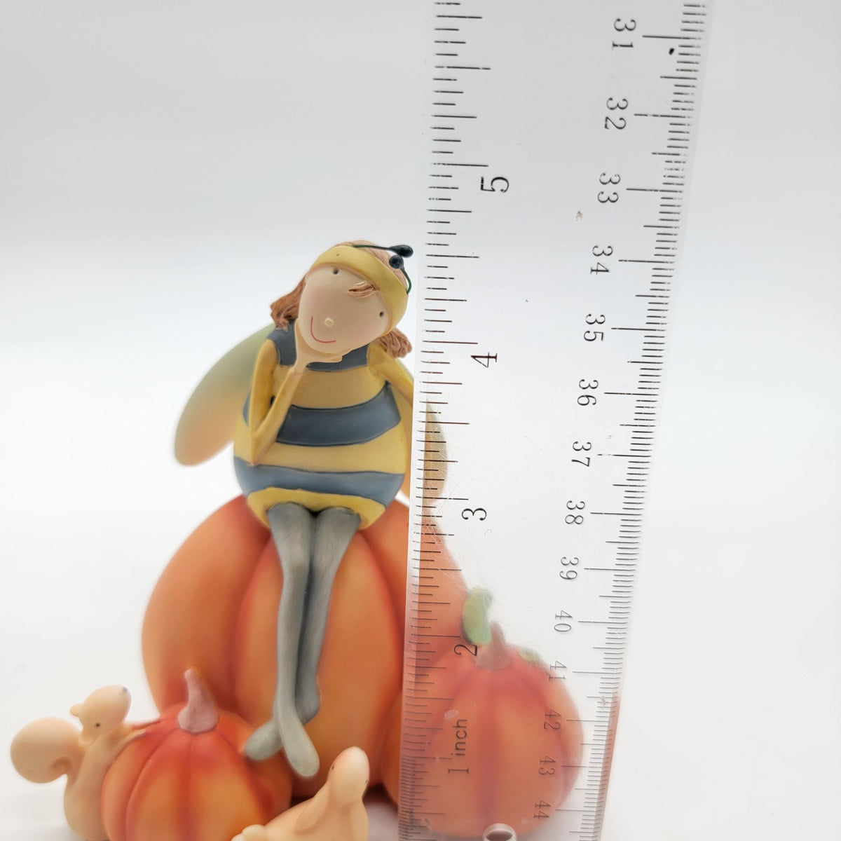 2005 Demdeco Claire Stoner Fun Fabulous Fun Figurine Bumblebee Girl On Pumpkins