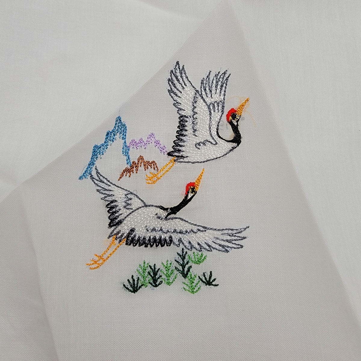 Vintage 2-Piece Beijing Handkerchief Set Embroidered Cranes In Original Box