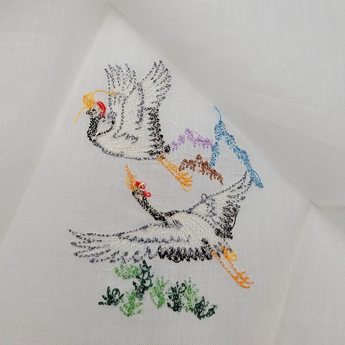 Vintage 2-Piece Beijing Handkerchief Set Embroidered Cranes In Original Box