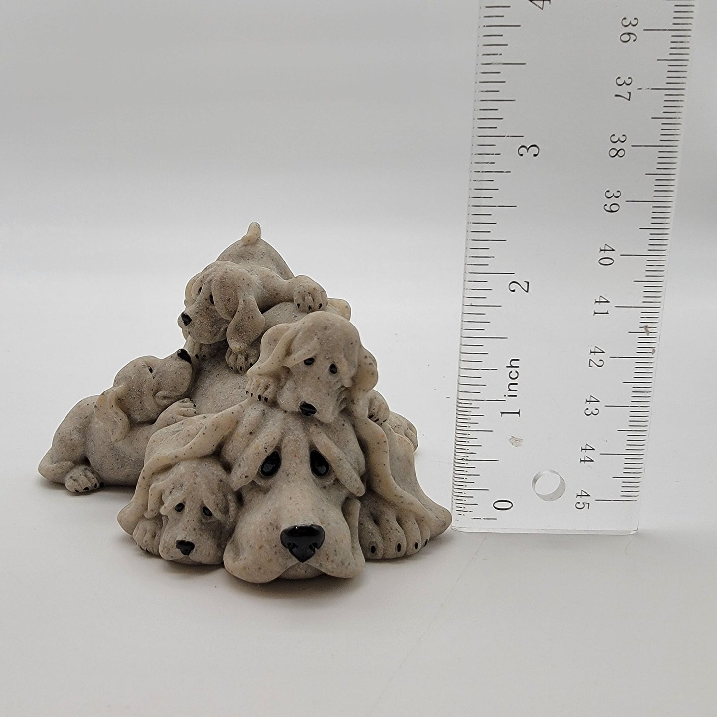 2001 Quarry Critters Peaches Puppies Sculpture