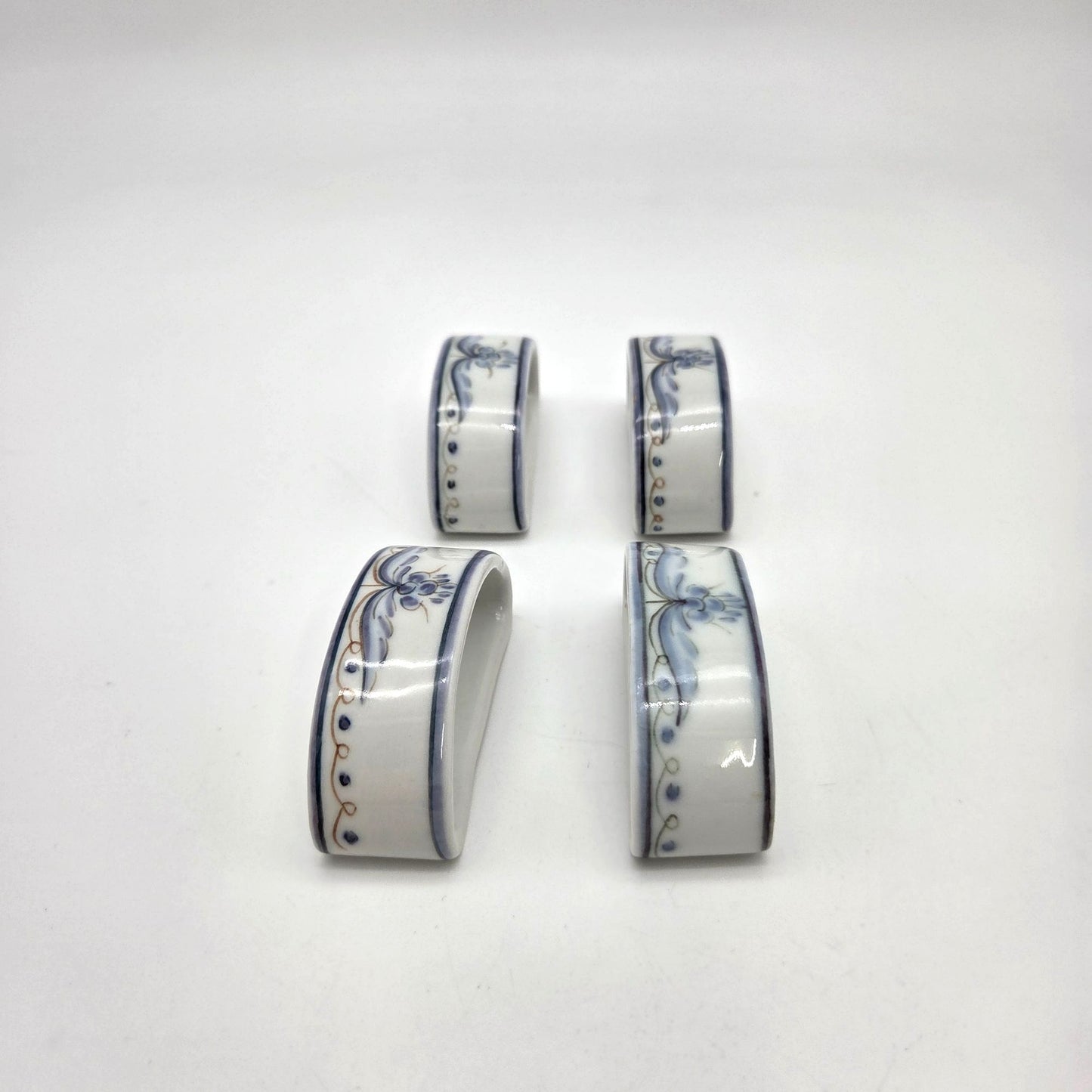 Set Of 4 Viana Do Castelo Blue & White Napkin Rings