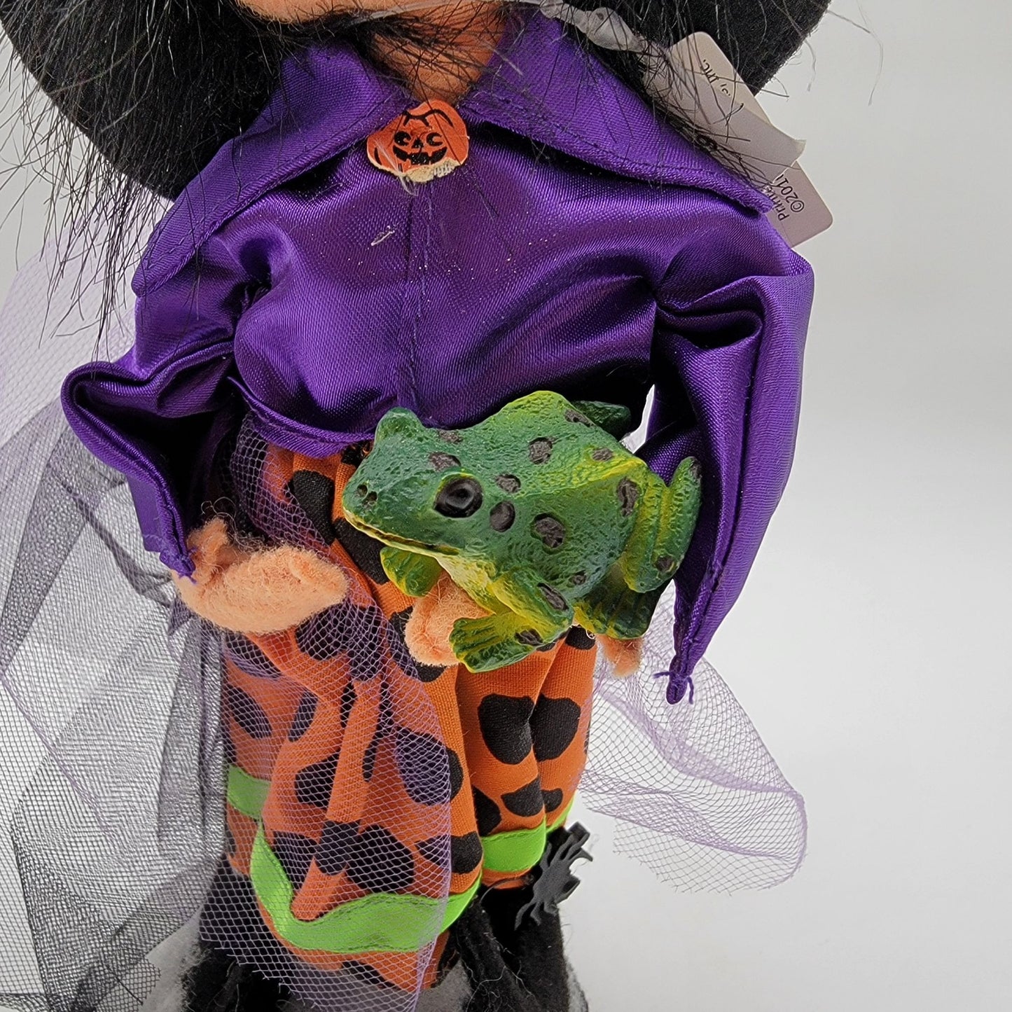 Annalee 75th Anniversary Dotty Witch Figure 10" With Frog