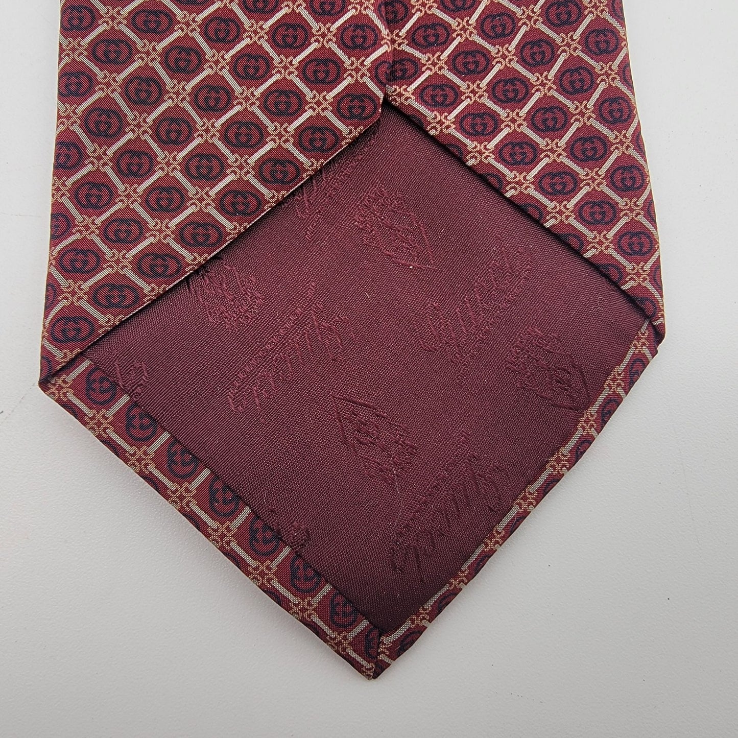Vintage Gucci Burgundy Silk Tie With GG Diamond Lattice Pattern