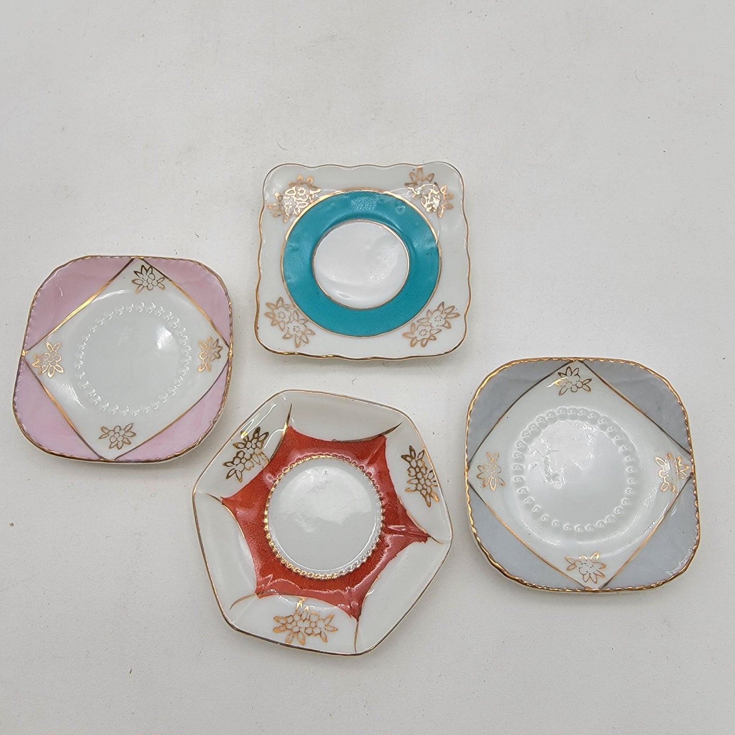 Vintage Japanese Porcelain Demitasse Tea Cups & Saucers Set Of 4