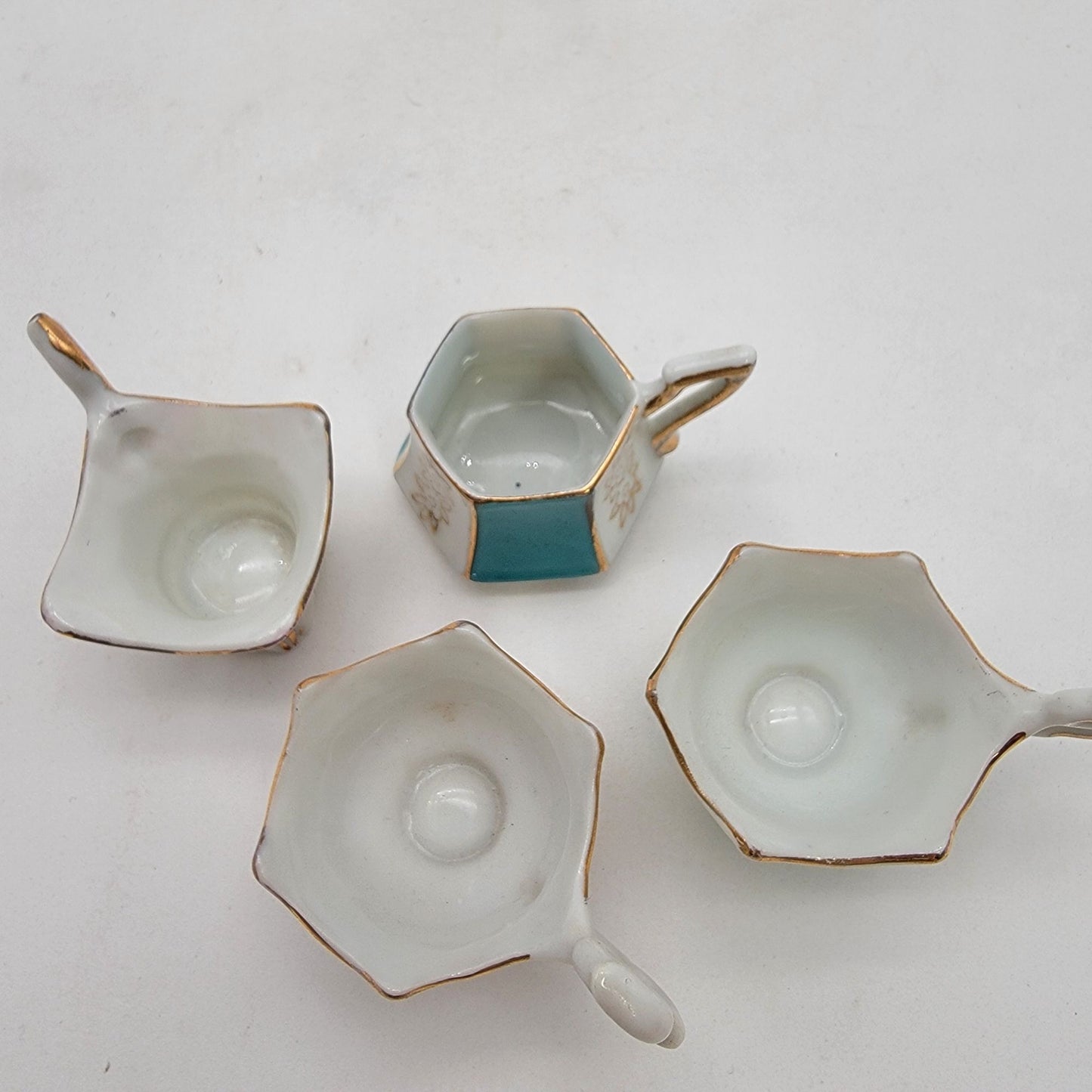 Vintage Japanese Porcelain Demitasse Tea Cups & Saucers Set Of 4