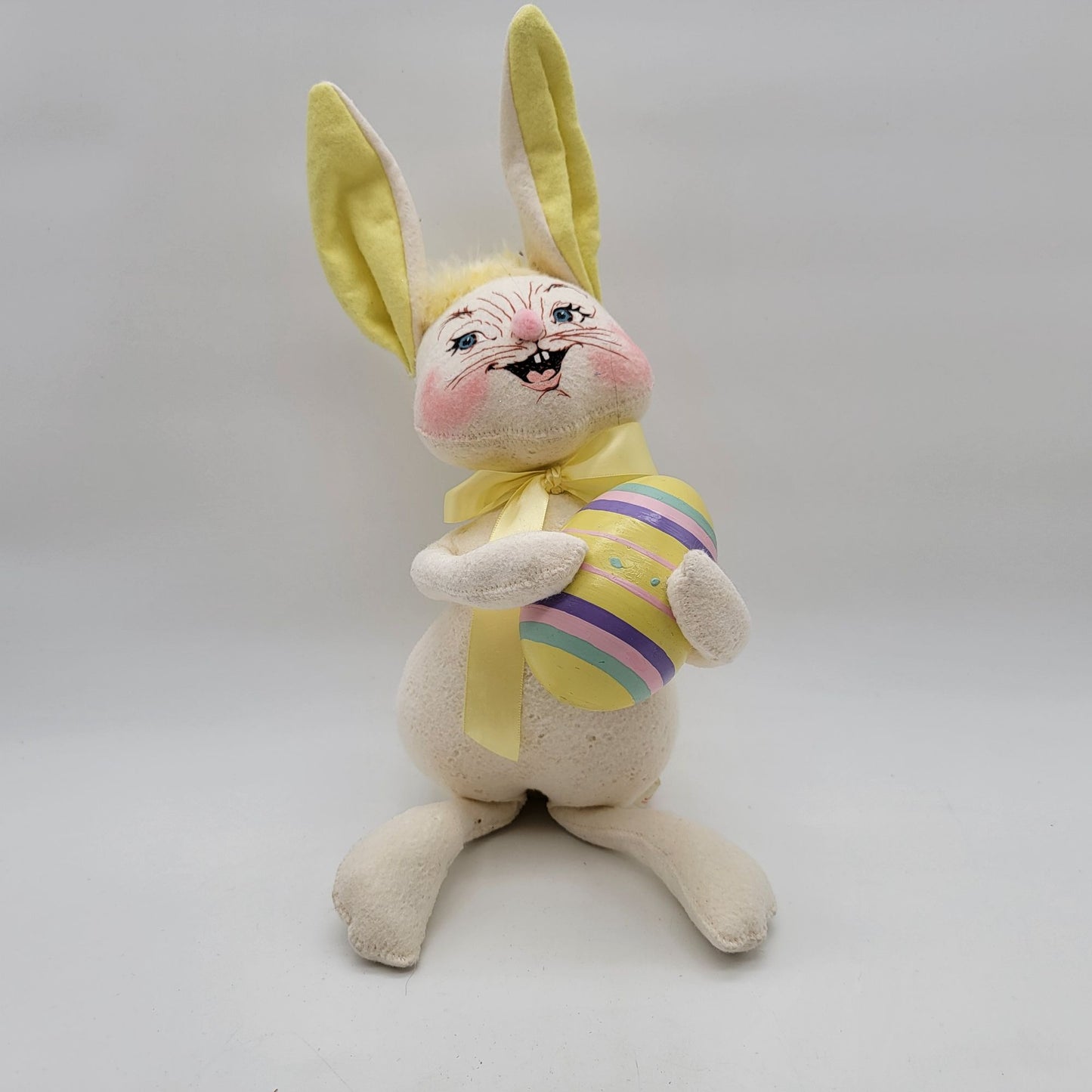 2005 Annalee Easter Bunny Doll 15" Plush With Yellow Ears
