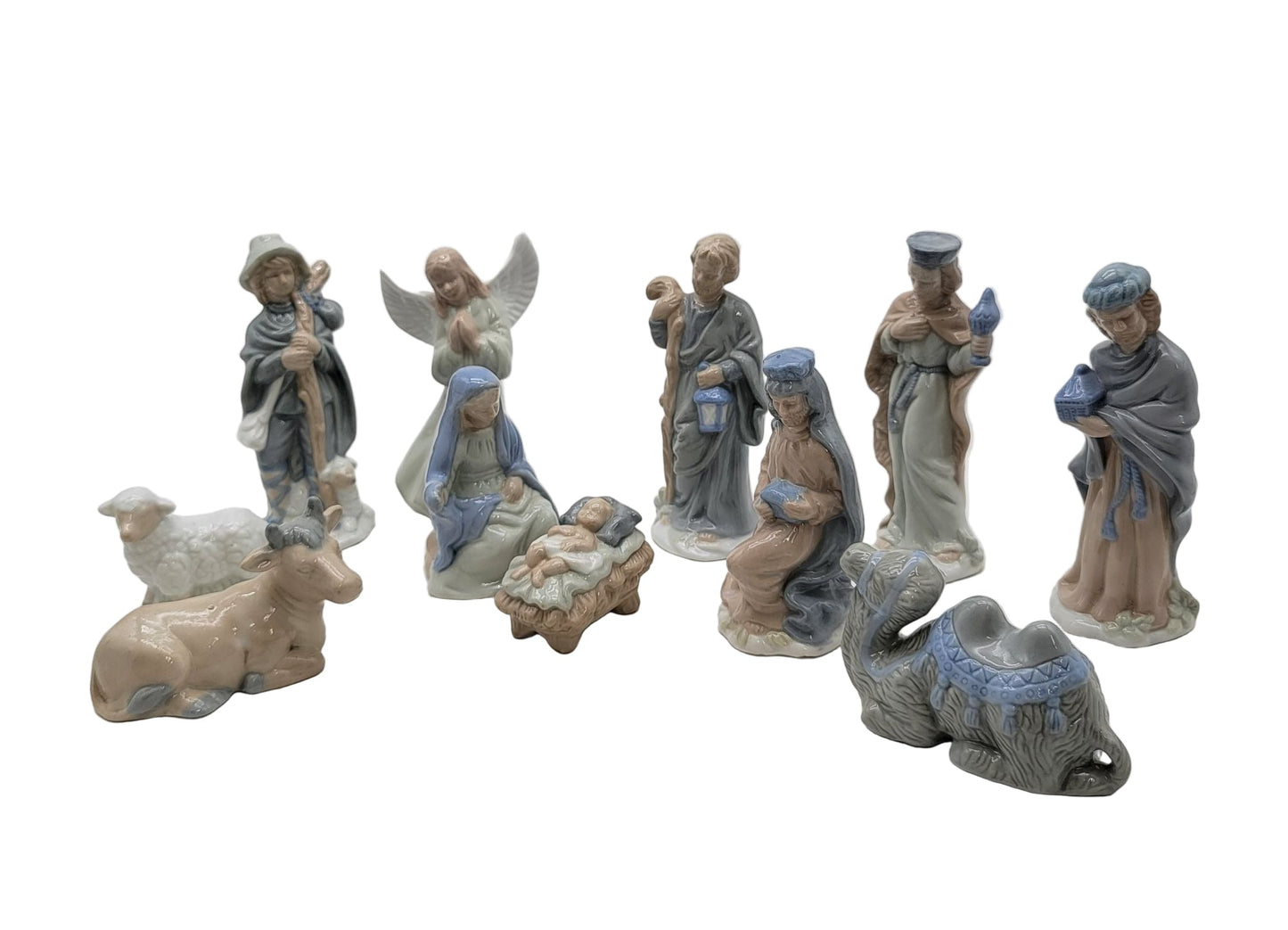 Dillards Heralds Porcelain 11-Piece Nativity Set