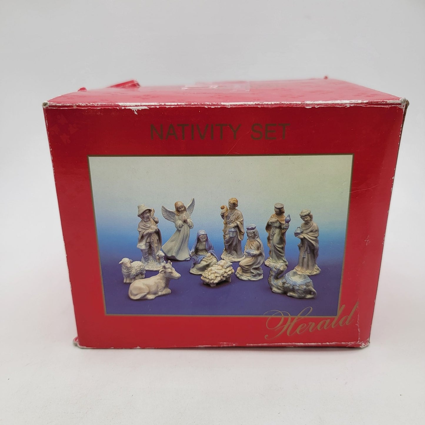 Dillards Heralds Porcelain 11-Piece Nativity Set