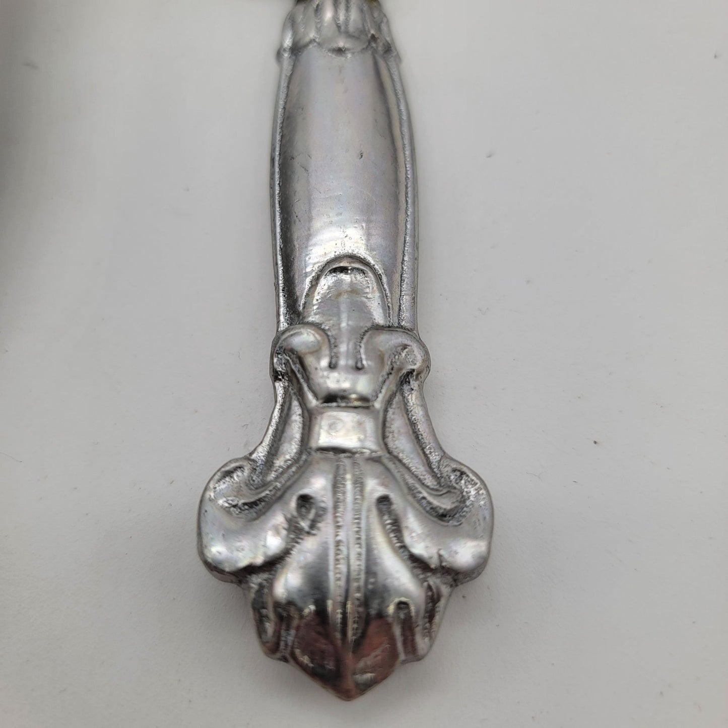 Arthur Court Aluminum Fleur De Lis Plate & Cake Server Set