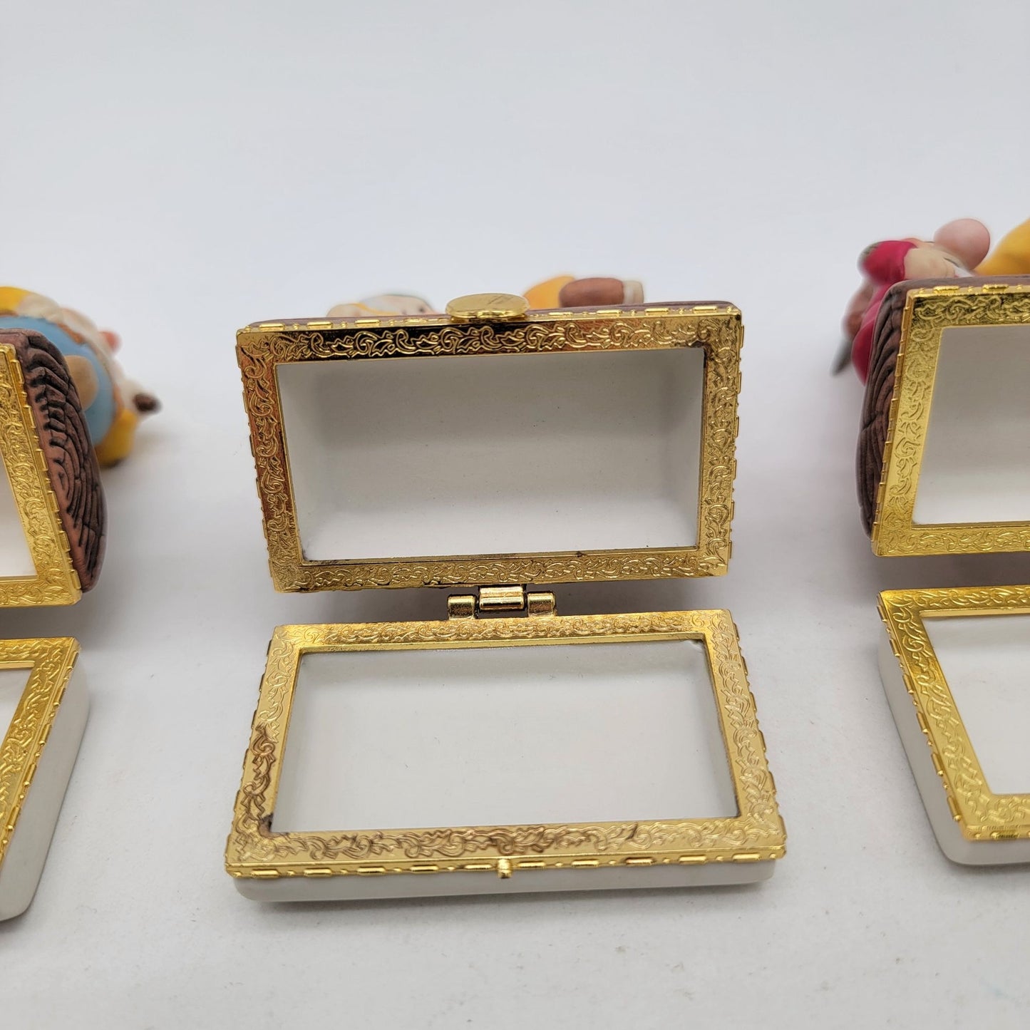 Set of 4 Disney Snow White & The Seven Dwarfs Limoges Porcelain Hinged Trinket Boxes
