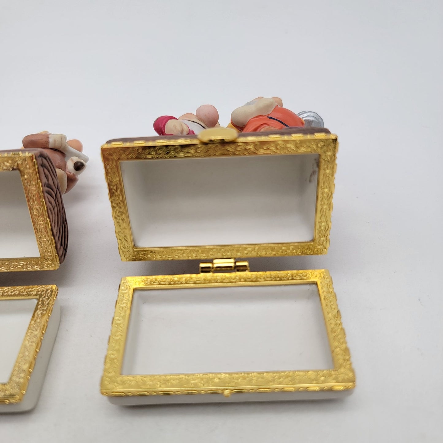 Set of 4 Disney Snow White & The Seven Dwarfs Limoges Porcelain Hinged Trinket Boxes