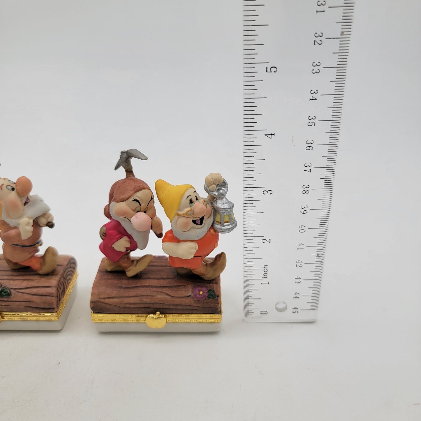Set of 4 Disney Snow White & The Seven Dwarfs Limoges Porcelain Hinged Trinket Boxes