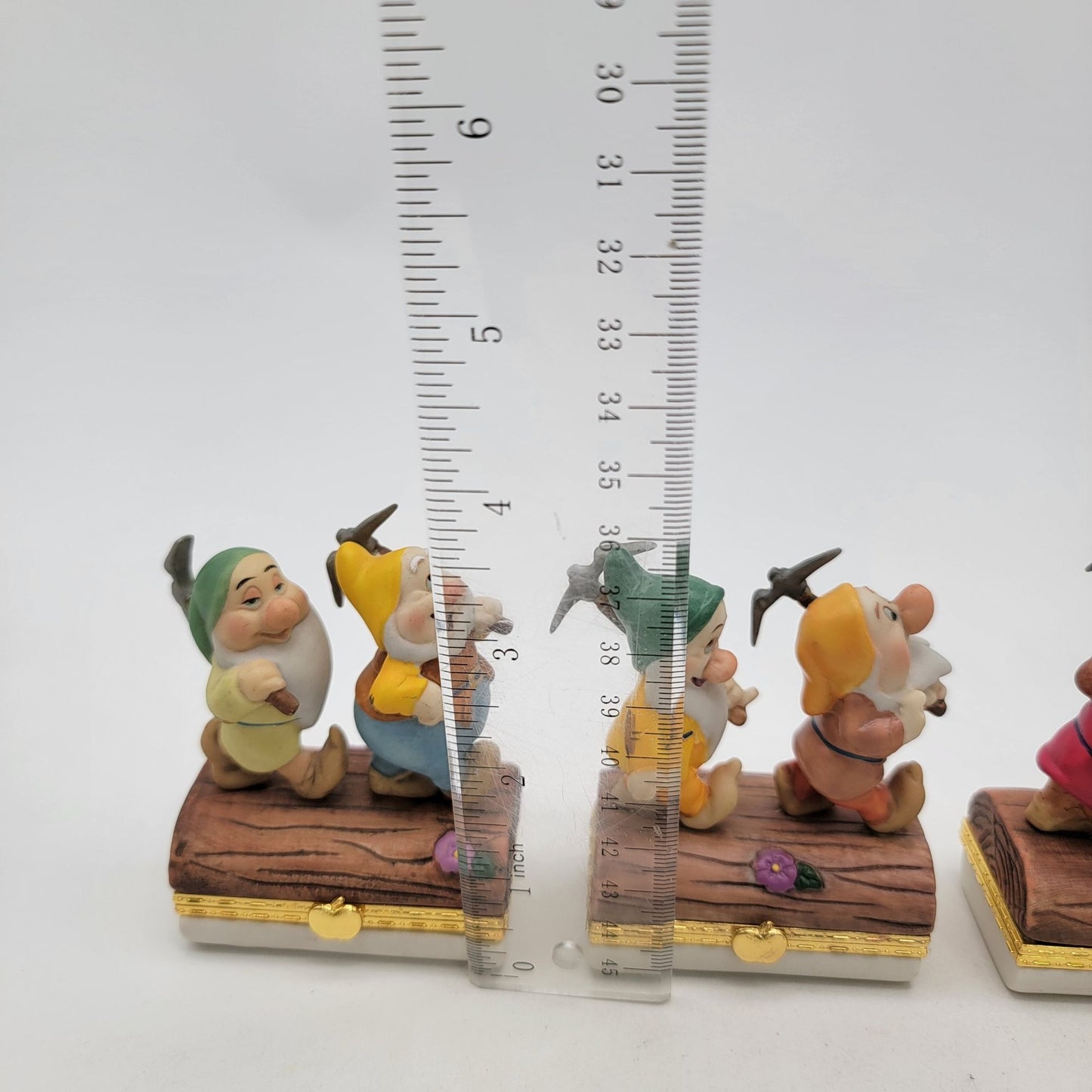 Set of 4 Disney Snow White & The Seven Dwarfs Limoges Porcelain Hinged Trinket Boxes