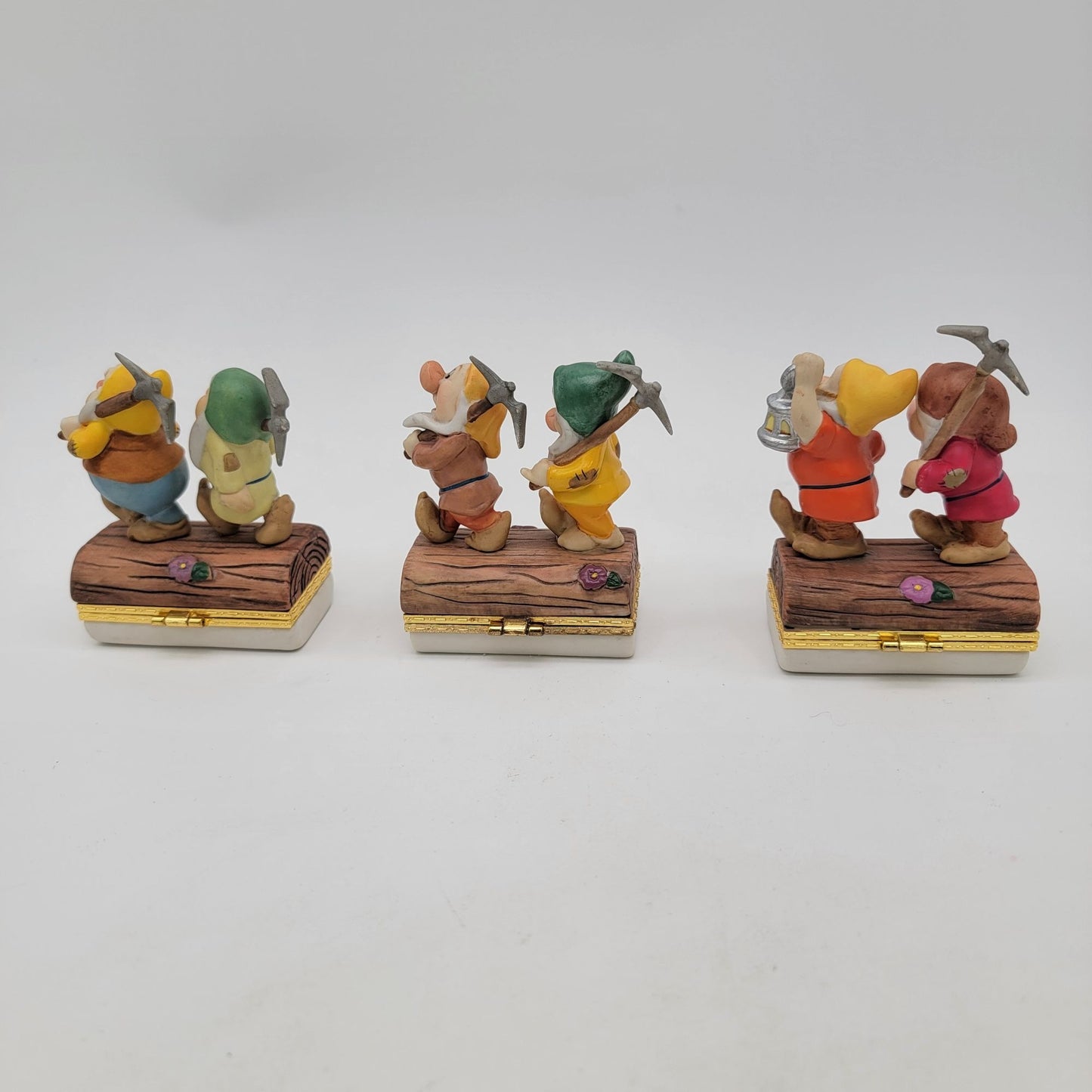 Set of 4 Disney Snow White & The Seven Dwarfs Limoges Porcelain Hinged Trinket Boxes
