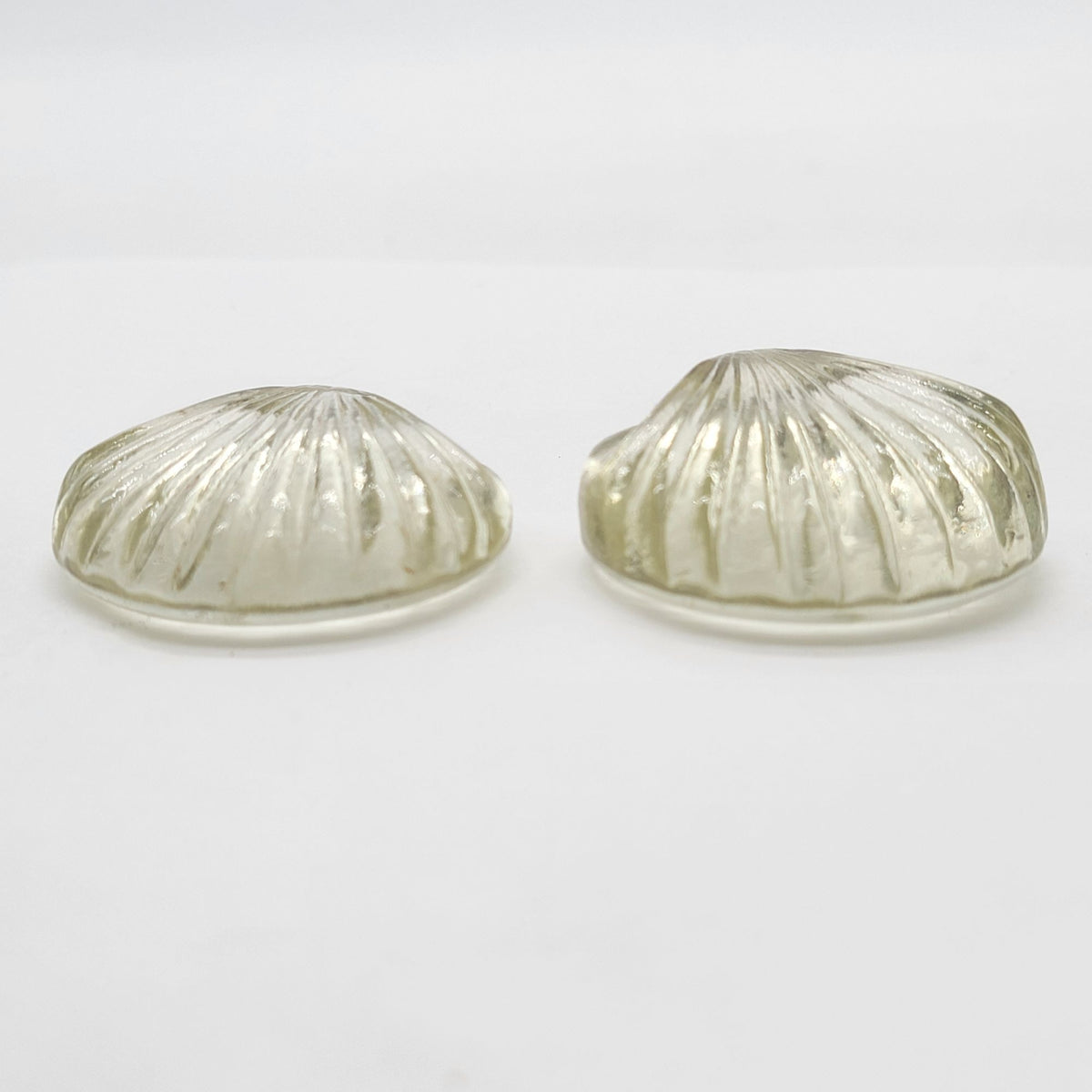 Vintage Clear Glass Seashells Set Of 2