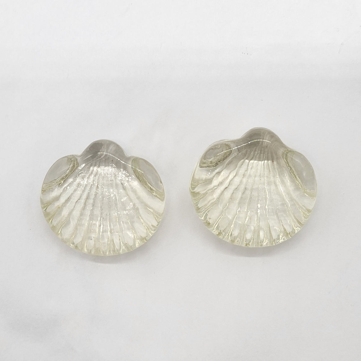 Vintage Clear Glass Seashells Set Of 2