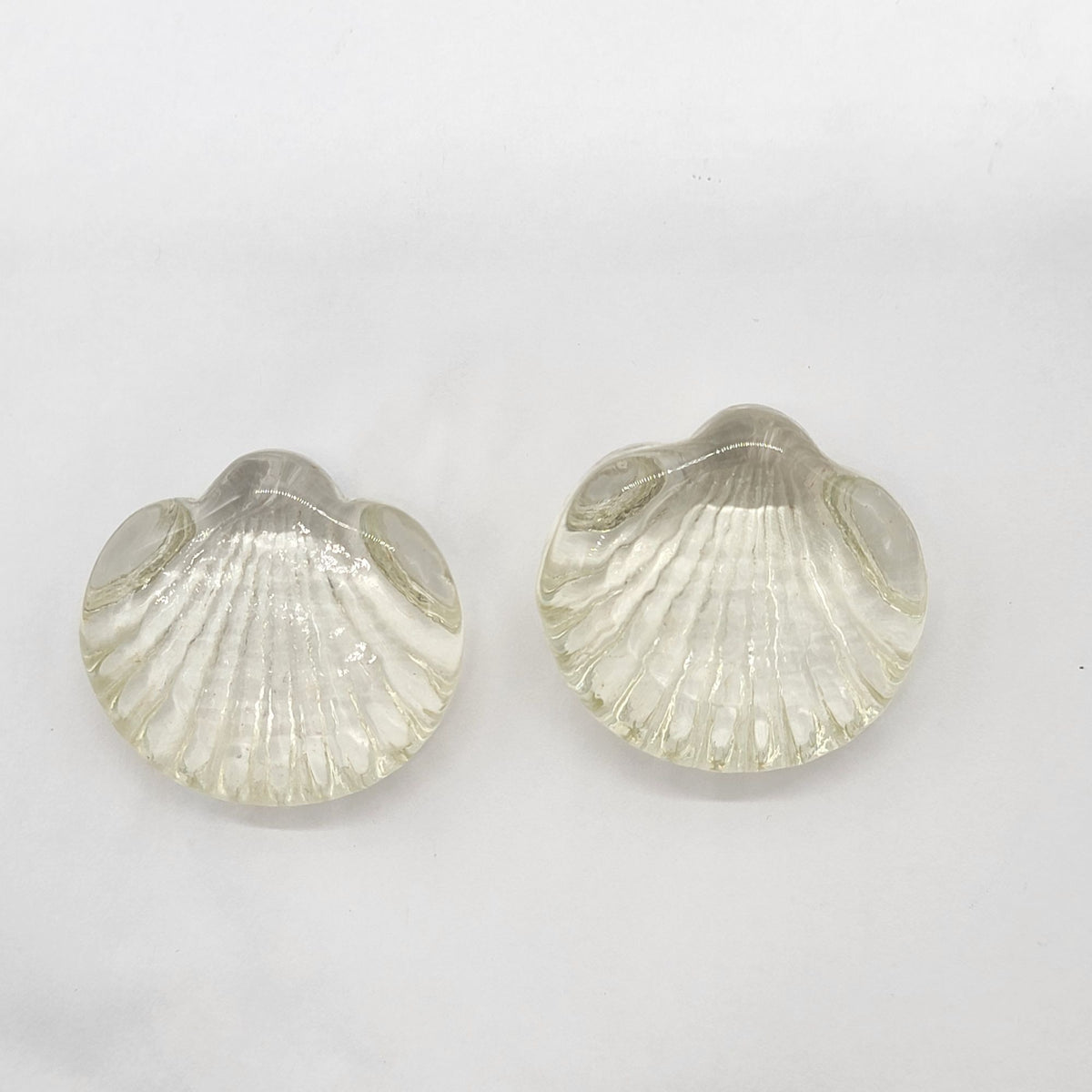 Vintage Clear Glass Seashells Set Of 2